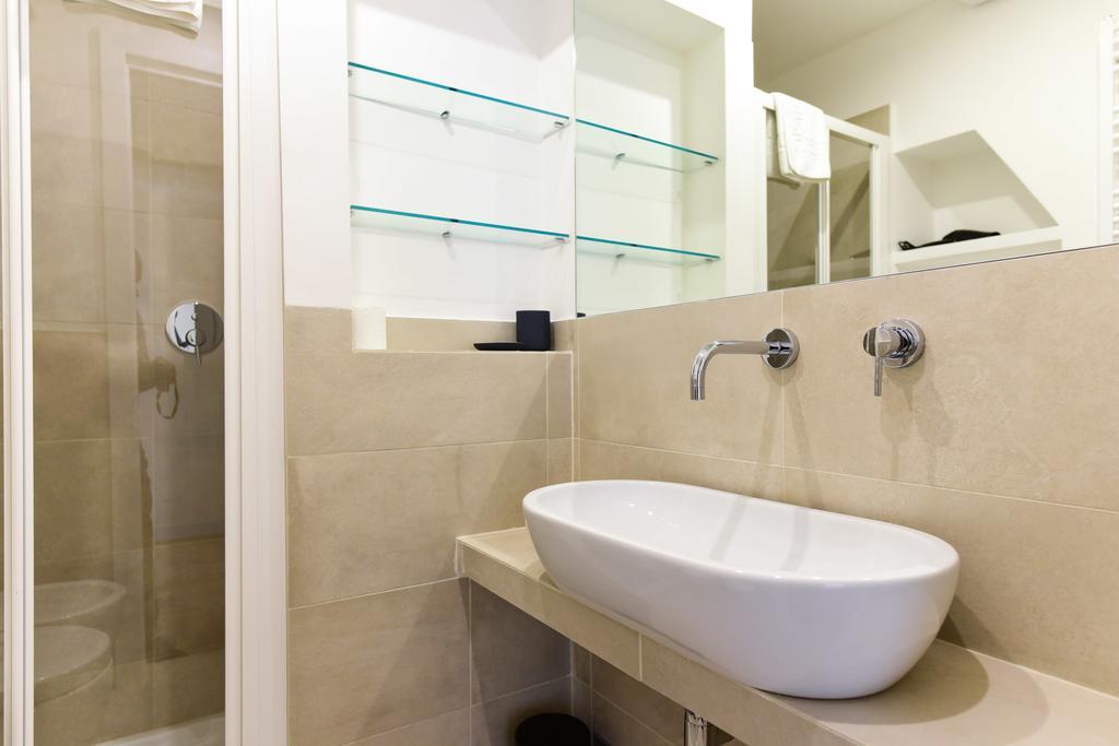 Bright And Comfy 3 Bedroom Apt In Monti Rome Bagian luar foto