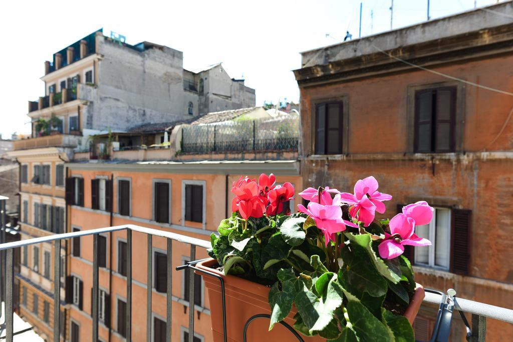 Bright And Comfy 3 Bedroom Apt In Monti Rome Bagian luar foto