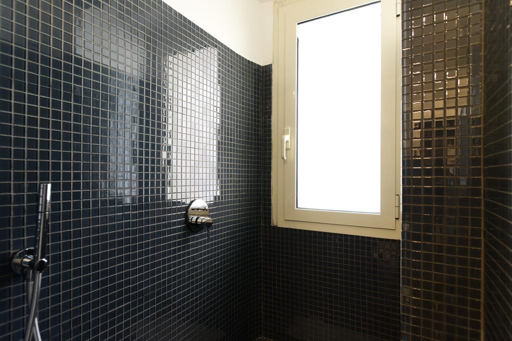 Bright And Comfy 3 Bedroom Apt In Monti Rome Bagian luar foto