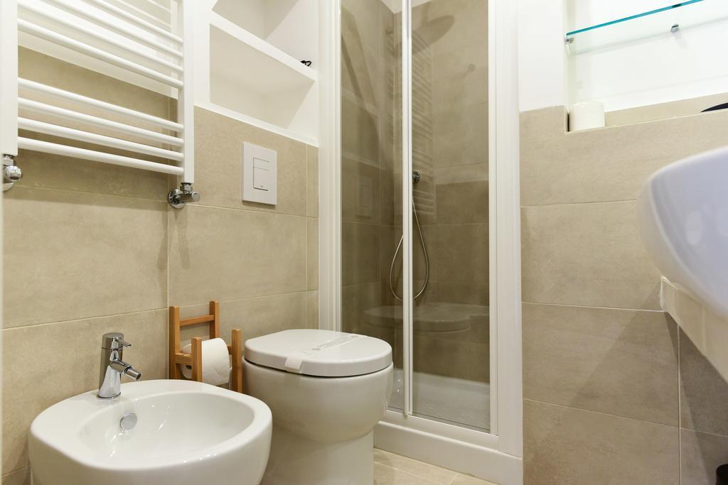 Bright And Comfy 3 Bedroom Apt In Monti Rome Bagian luar foto
